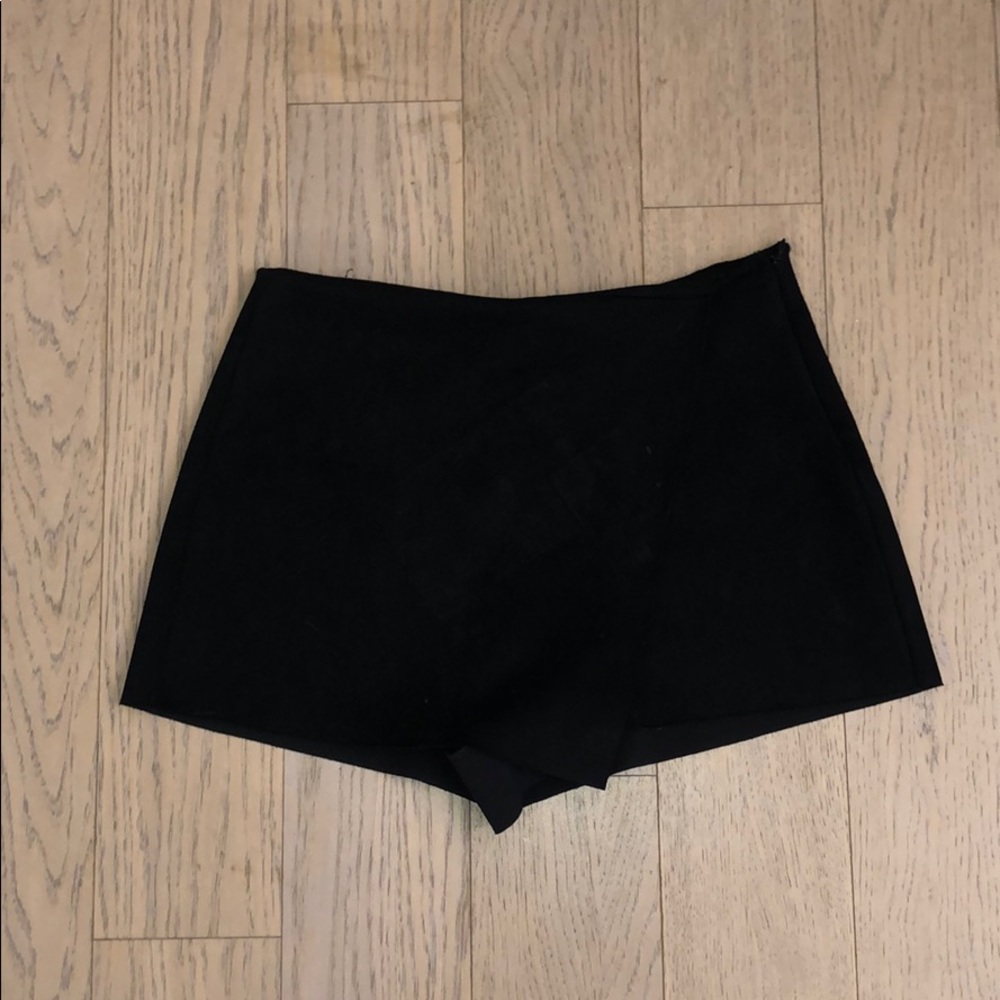 Black envelope skort